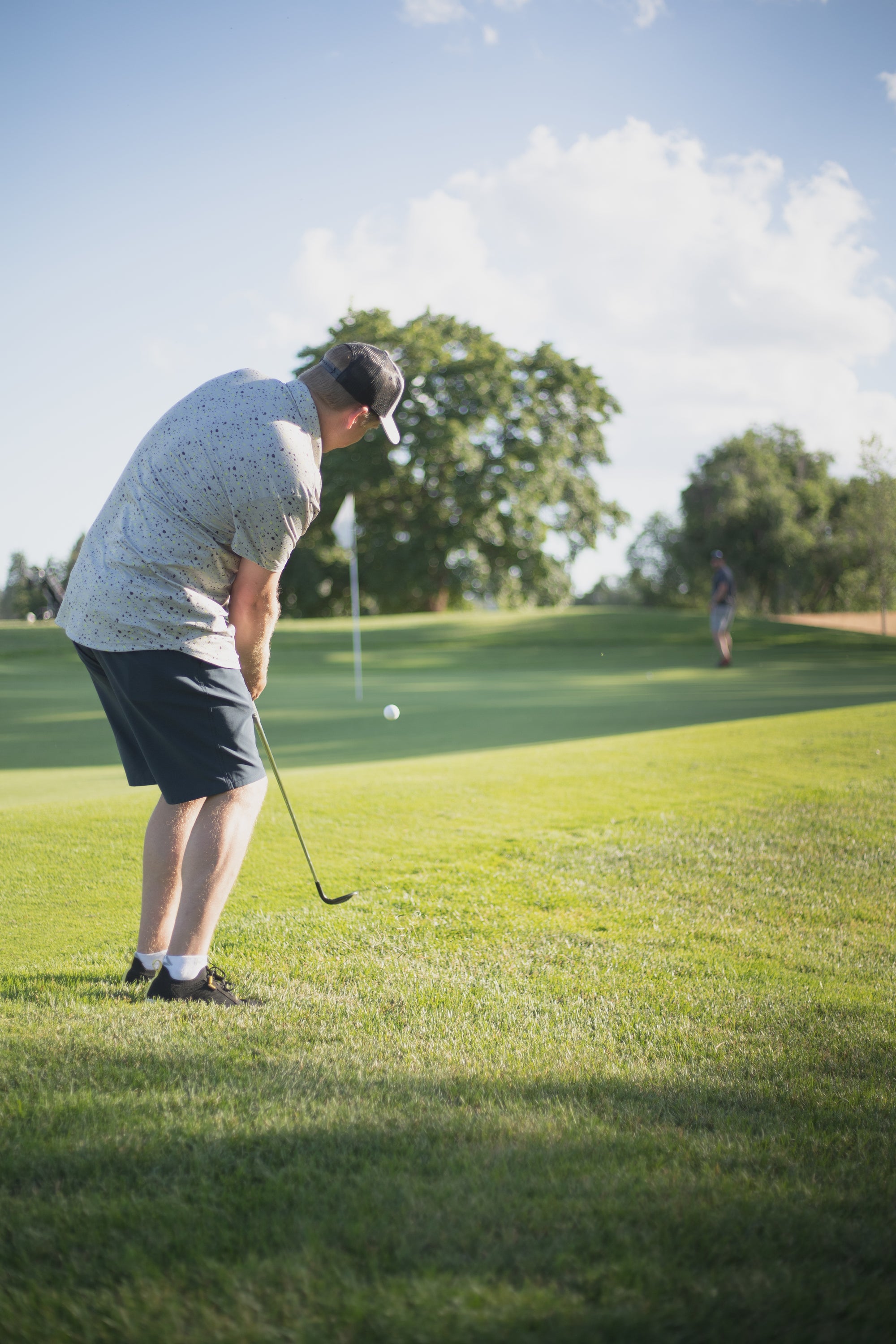 5 Tips to Save Money While Playing Golf: Teeing Off on a Budget